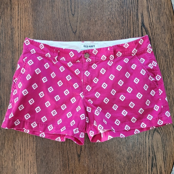 Old Navy Magenta & White Diamond Pattern Cotton Chino Shorts Women's Size 8 - Picture 1 of 7